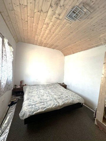 Eladó családi ház, Pécsett 90 M Ft, 3 szobás