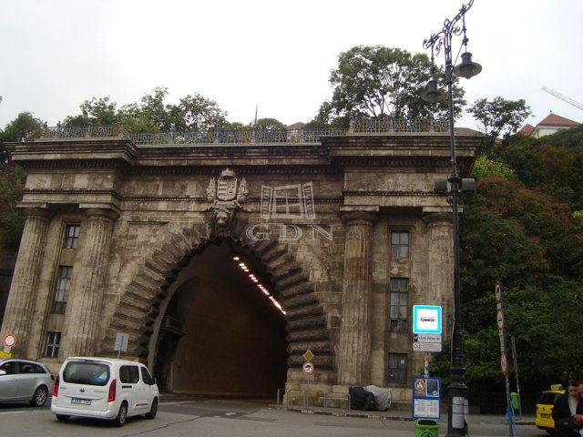 Eladó téglalakás, Budapesten, I. kerületben 87 M Ft, 2 szobás