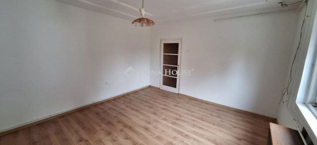 Eladó családi ház, Gödöllőn 89.9 M Ft, 4 szobás