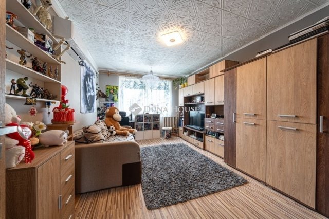 Eladó panellakás, Miskolcon 35.99 M Ft, 3 szobás