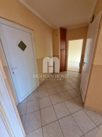 Kiadó panellakás, albérlet, Székesfehérvárott 160 E Ft / hó