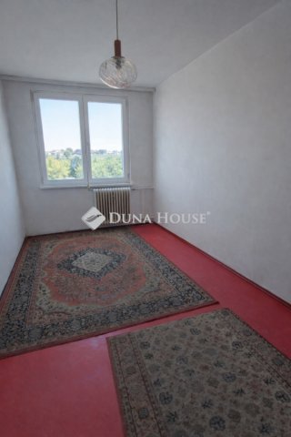 Eladó panellakás, Debrecenben 56 M Ft, 3 szobás