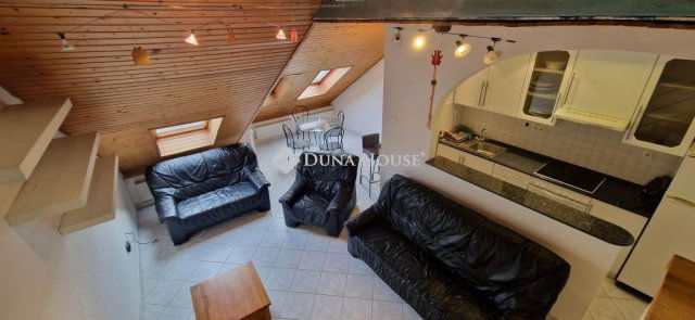 Eladó téglalakás, Nyíregyházán 39.9 M Ft, 3 szobás