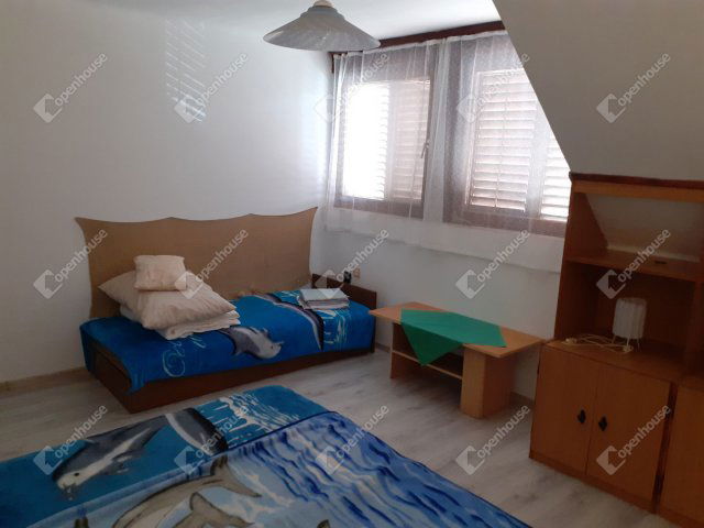 Eladó családi ház, Gyulán 72 M Ft, 6 szobás
