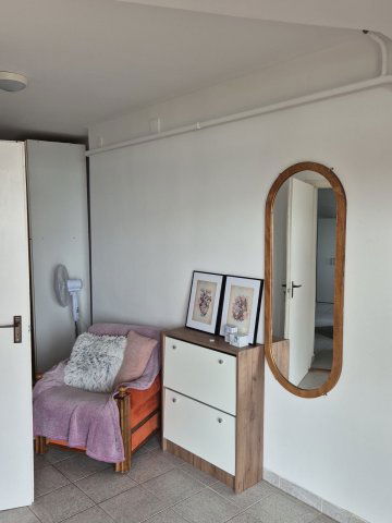 Kiadó téglalakás, albérlet, Pécsett, Jakabhegyi úton, 1 szobás