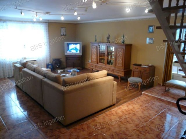 Eladó családi ház, Herenden 144.9 M Ft, 7 szobás