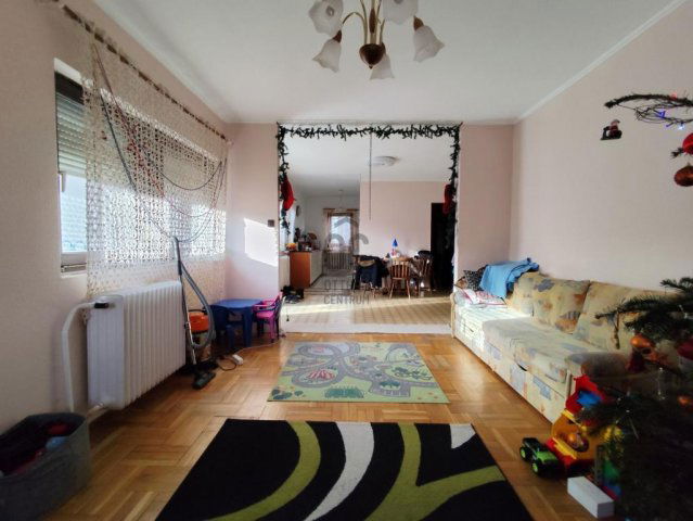 Eladó családi ház, Budapesten, XX. kerületben 120 M Ft, 6 szobás