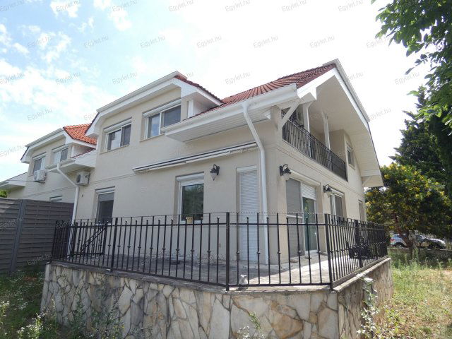 Eladó ikerház, Budapesten, XVII. kerületben 154.9 M Ft, 6 szobás