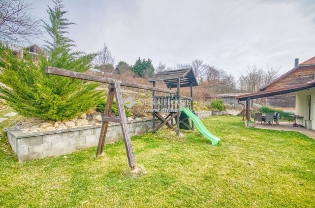 Eladó családi ház, Pilisszentkereszten 289 M Ft, 5 szobás