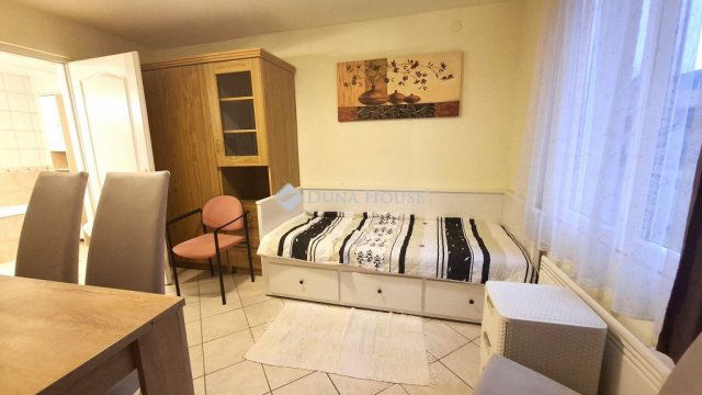 Eladó nyaraló, Erdőkertesen 47.9 M Ft, 1 szobás