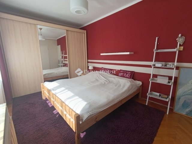 Eladó téglalakás, Mohácson 46.5 M Ft, 2 szobás