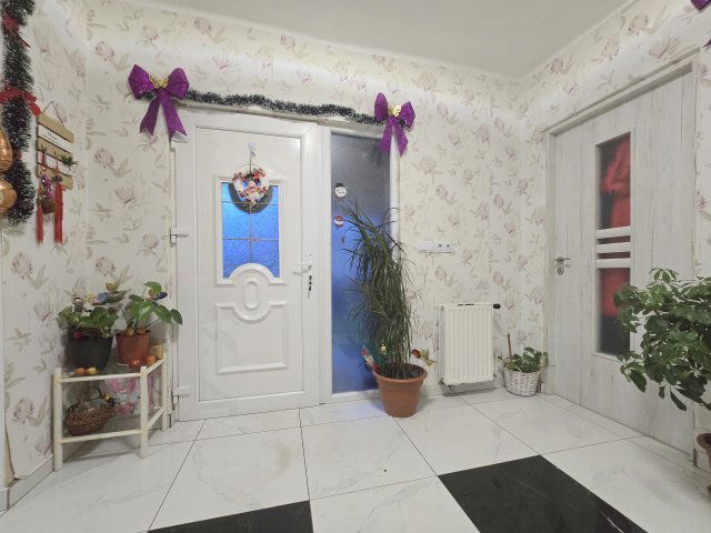 Eladó családi ház, Baktüttösön 27.8 M Ft, 2+1 szobás