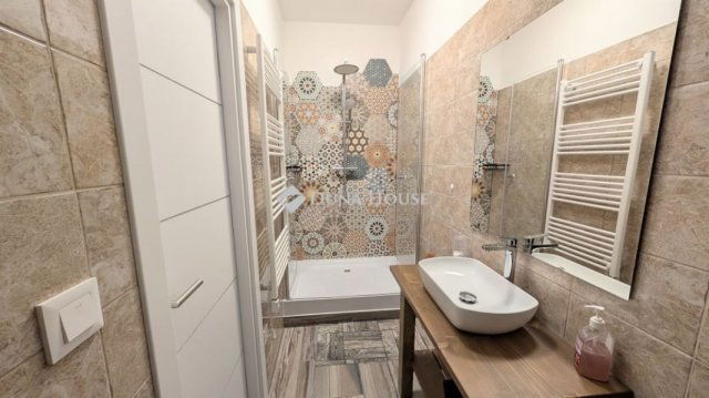 Eladó téglalakás, Balatonszárszón 37.5 M Ft, 2 szobás