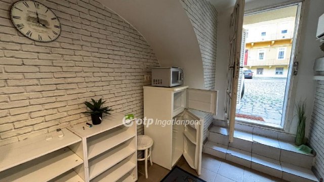 Eladó ipari ingatlan, Budapesten, VI. kerületben 20.9 M Ft