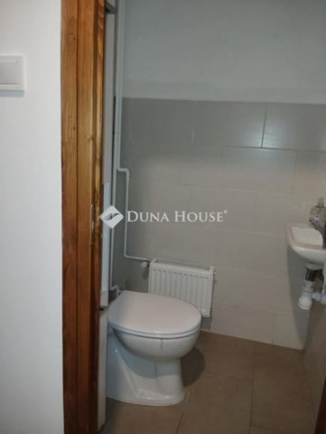 Eladó családi ház, Csókakőn 49.9 M Ft, 1+2 szobás