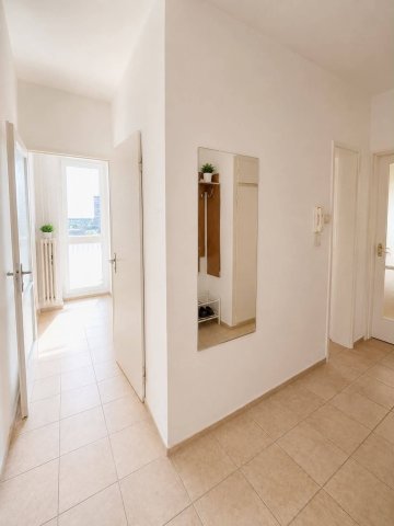 Kiadó téglalakás, albérlet, Pécsett 160 E Ft / hó, 2 szobás