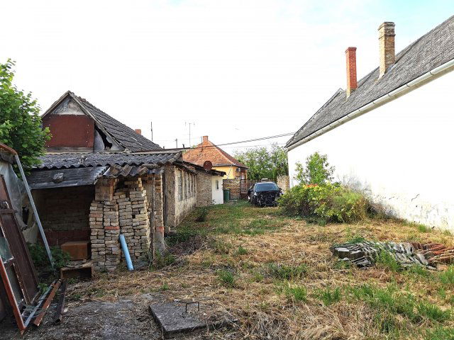 Eladó családi ház, Foktőn 5.5 M Ft, 3 szobás