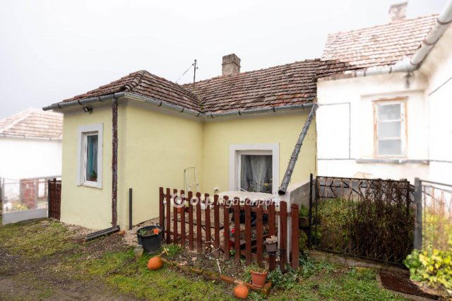 Eladó családi ház, Várvölgyön 24.9 M Ft, 1+1 szobás