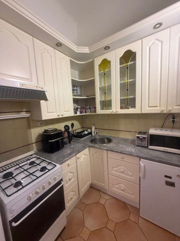 Eladó téglalakás, Budapesten, III. kerületben, Viador utcában