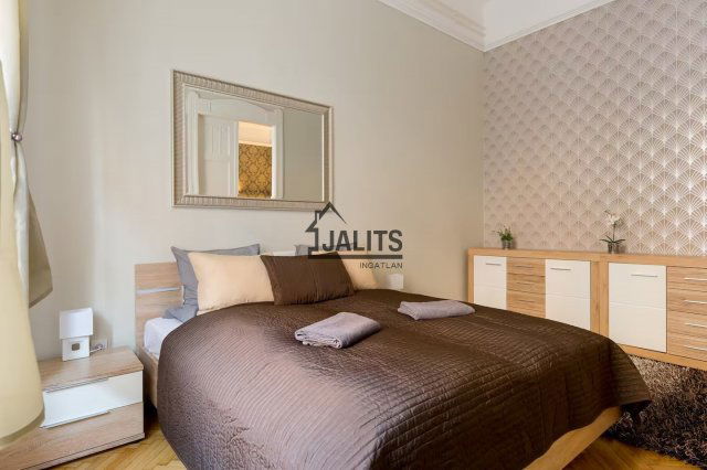 Kiadó téglalakás, albérlet, VII. kerületben, Dohány utcában