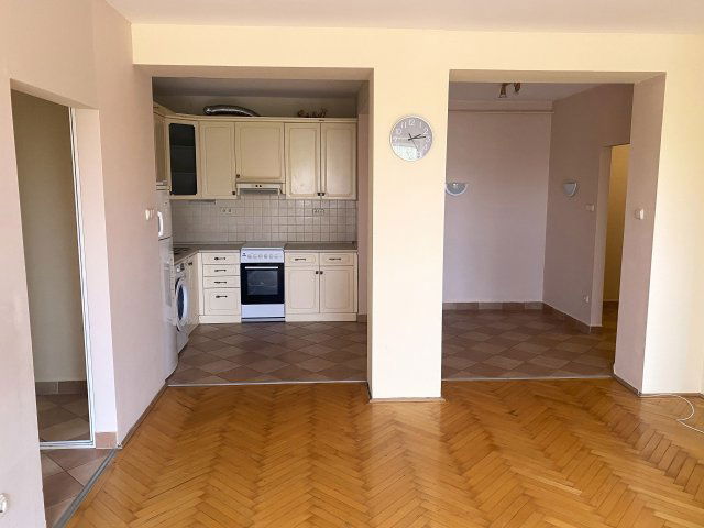 Kiadó téglalakás, albérlet, Győrött 280 E Ft / hó, 3 szobás