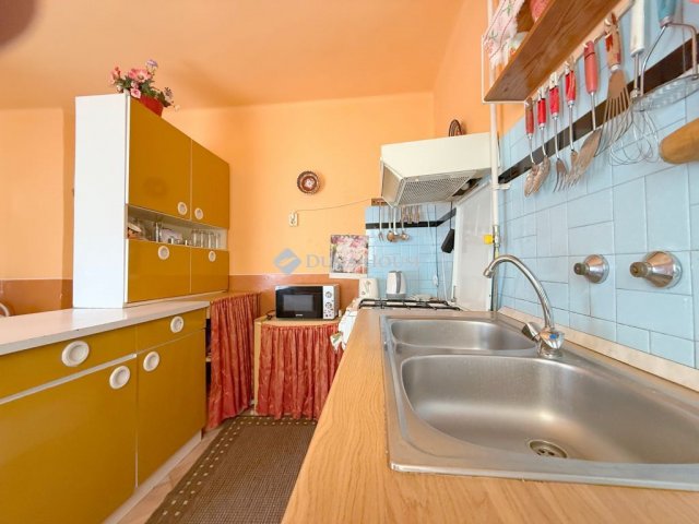 Eladó családi ház, Tiszalökön 8.5 M Ft, 3 szobás
