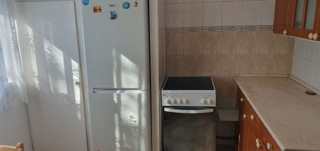 Kiadó panellakás, albérlet, Debrecenben, Derék utcában