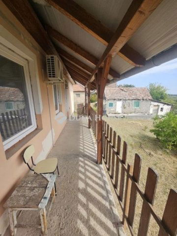 Eladó családi ház, Pécsváradon 47 M Ft, 3 szobás