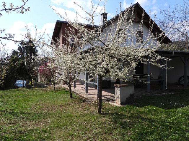 Eladó családi ház, Pécsett 170 M Ft, 5 szobás