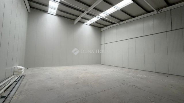 Kiadó ipari ingatlan, Alsónémediben 360 E Ft / hó