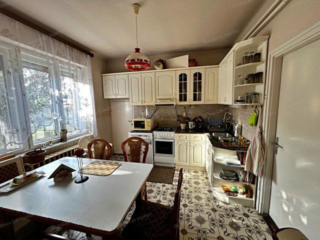 Eladó családi ház, Gyomaendrődön 48 M Ft, 3+1 szobás