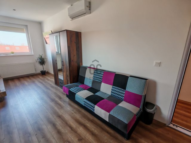 Eladó nyaraló, Balatonszárszón 37.5 M Ft, 1 szobás