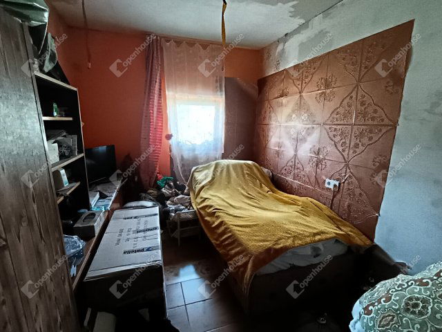 Eladó családi ház, Kadarkúton 16.9 M Ft, 2 szobás