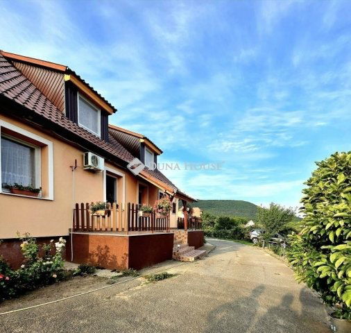 Eladó családi ház, Kővágószőlősön 82.9 M Ft, 4+2 szobás