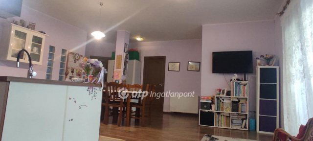 Eladó családi ház, Szigethalmon 70.5 M Ft, 3+1 szobás