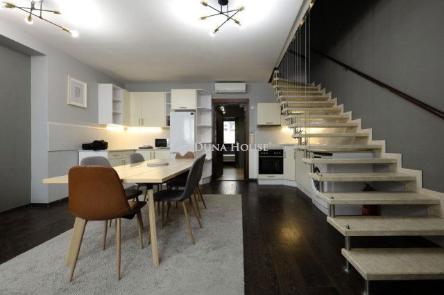 Eladó téglalakás, VIII. kerületben, Mikszáth Kálmán téren