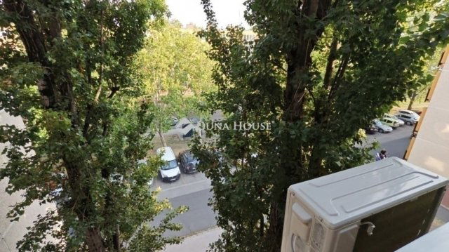 Eladó panellakás, Kecskeméten 44.9 M Ft, 3 szobás