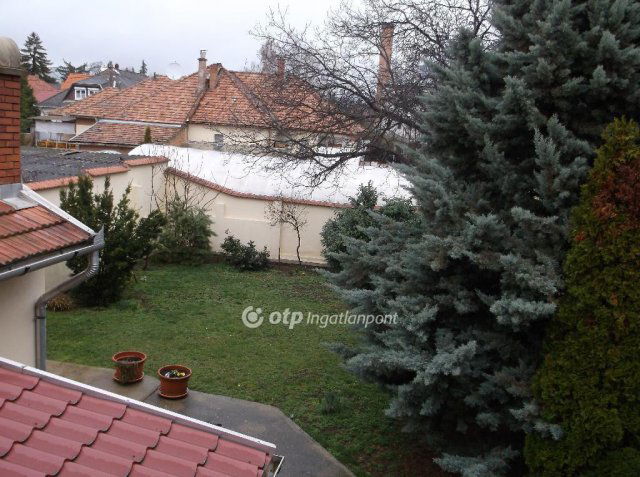 Eladó családi ház, Gyöngyösön 109 M Ft, 4 szobás