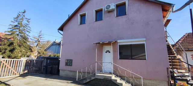 Eladó családi ház, Fóton 92.9 M Ft, 5 szobás