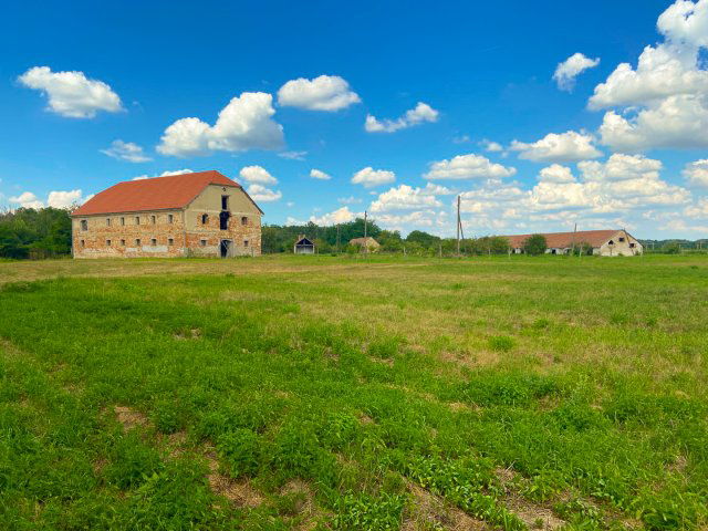 Eladó családi ház, Nagybajomban 24.9 M Ft, 9 szobás