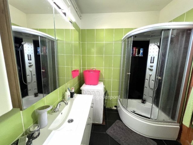 Eladó családi ház, Ráckeresztúron 94.99 M Ft, 5 szobás