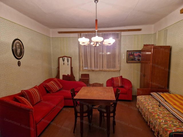 Eladó családi ház, Jászfelsőszentgyörgyön 8.99 M Ft, 2 szobás