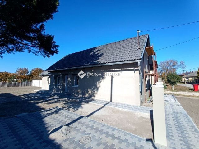 Eladó családi ház, Abonyban 38.5 M Ft, 3 szobás