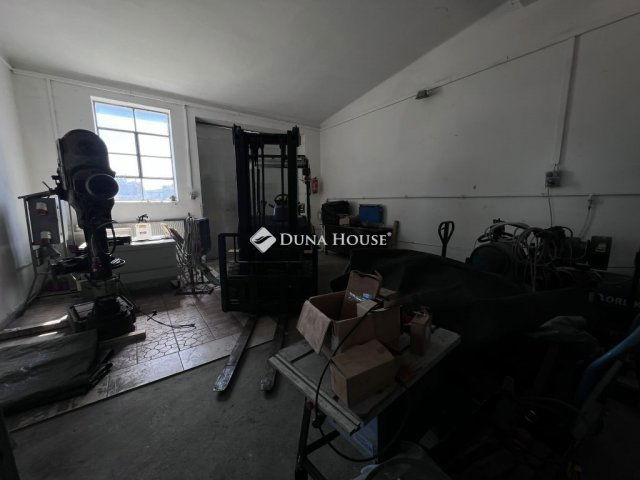 Kiadó ipari ingatlan, Mogyorósbányán 140 E Ft / hó