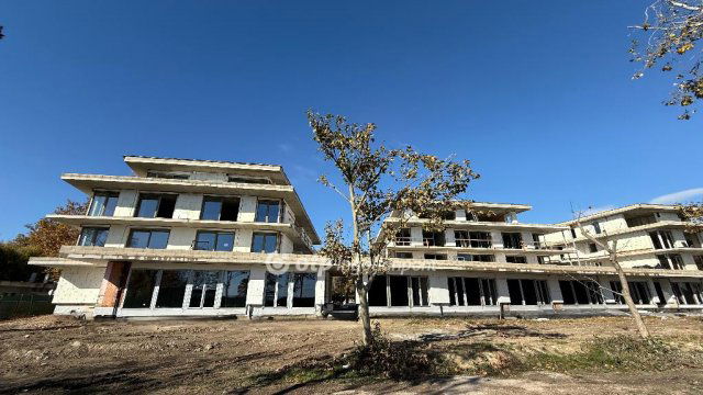 Eladó téglalakás, Balatonalmádiban 99.584 M Ft, 2 szobás