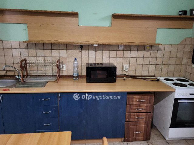 Eladó téglalakás, Budapesten, VIII. kerületben 46.5 M Ft