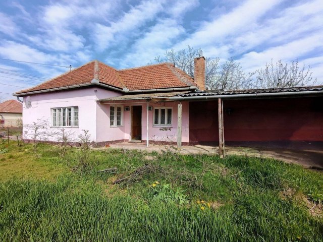 Eladó családi ház, Karácsondon 21.9 M Ft, 3 szobás