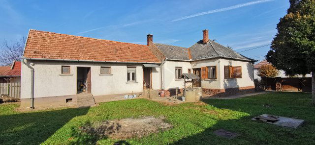 Eladó családi ház, Győrújbaráton 48 M Ft, 3 szobás