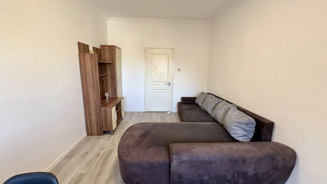 Kiadó téglalakás, albérlet, Debrecenben 219 E Ft / hó, 3 szobás