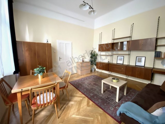 Kiadó téglalakás, albérlet, VIII. kerületben, Práter utcában